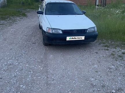 Toyota Caldina 2.2 AT, 2001, 475 000 км