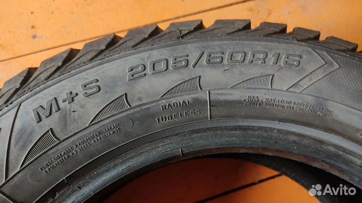 Goodyear UltraGrip 205/60 R16 92T