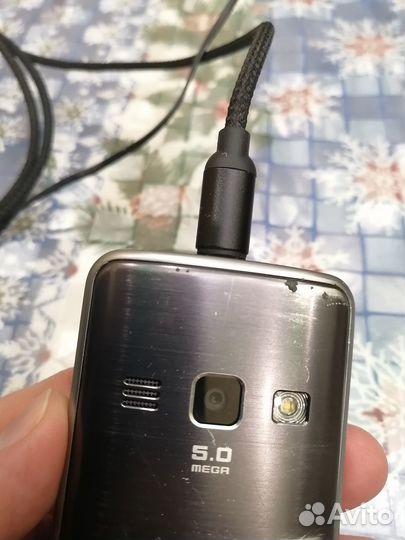 Samsung GT-S5610