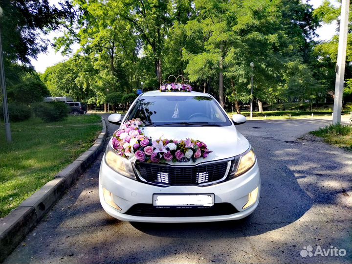 Украшение на свадебную машину
