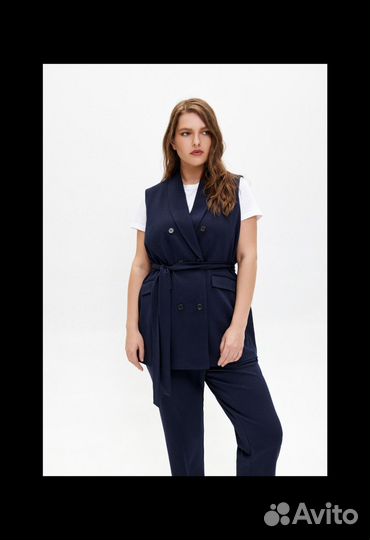 Трикотажный жилет с поясом