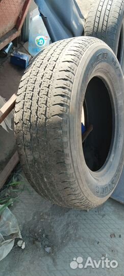 Bridgestone Dueler H/T 265/65 R17