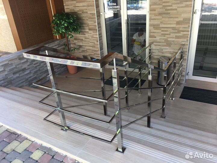 Перила из профильной нержавеющей трубы