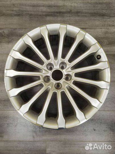 Диски Audi A8 9x19 PCD 5x112 ET33 DIA 66.6