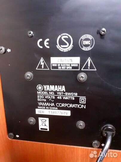 Активный сабвуфер Yamaha Yst-sv012