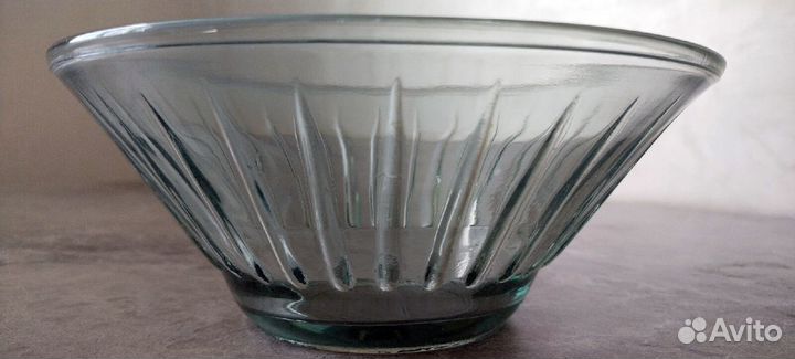 Салатница конфетница СССР тёмное стекло