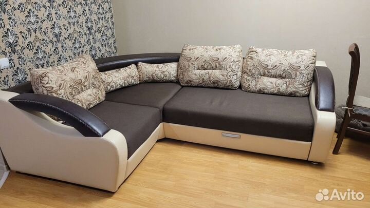 Угловой диван бу