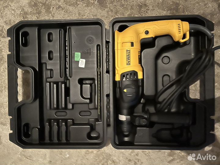 Deewalt перфоратор