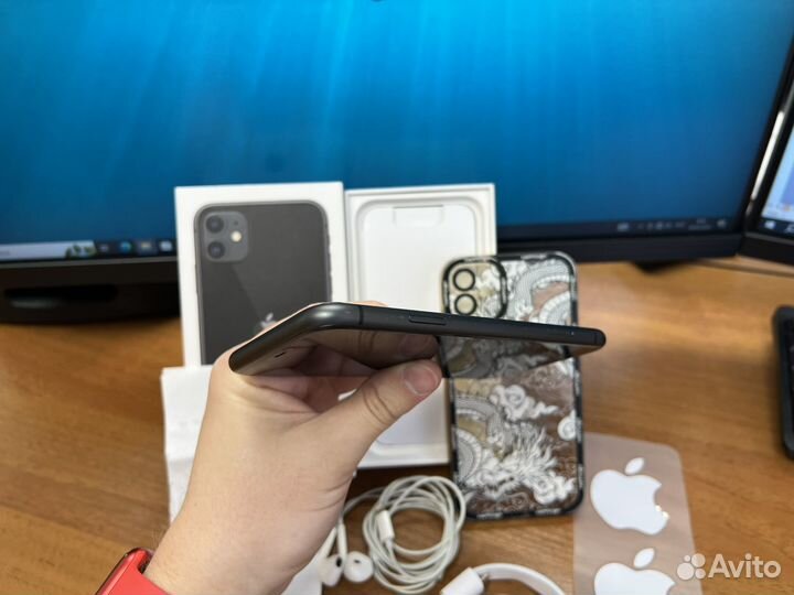 iPhone 11, 128 ГБ