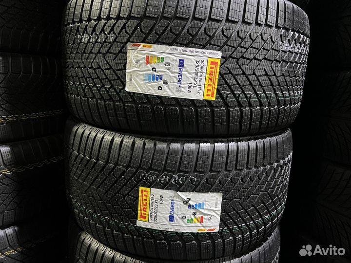 Pirelli Scorpion Winter 2 285/35 R23 и 325/30 R23 110W