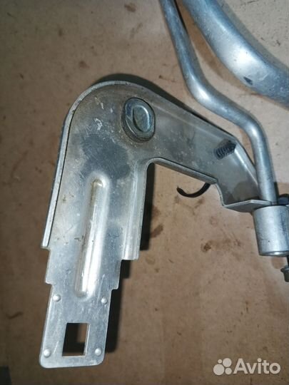 Трубка кондиционера Jeep Grand Cherokee WK2