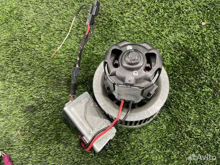 Мотор печки Bmw 5 F10 N20B20 2011