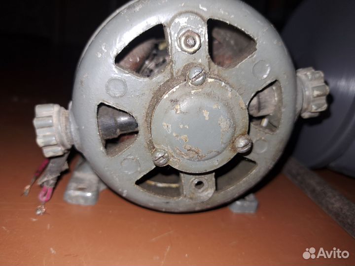 Электродвигатель 220в