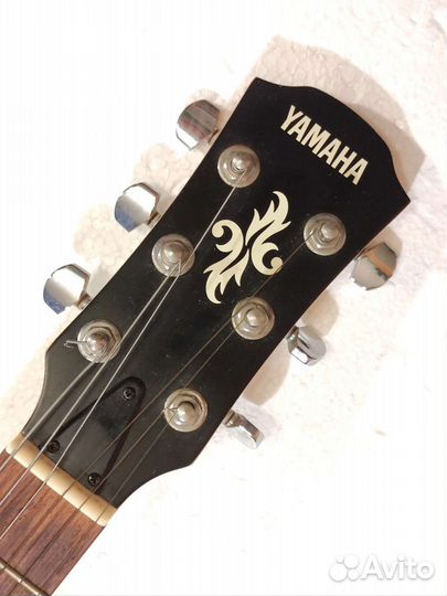 Электроакустическая гитара Yamaha apxt-1A