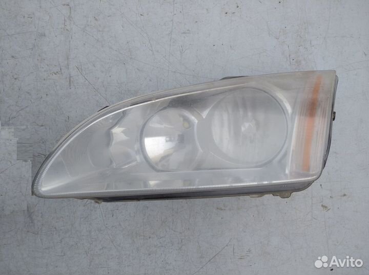 Фара левая Форд Фокус 2