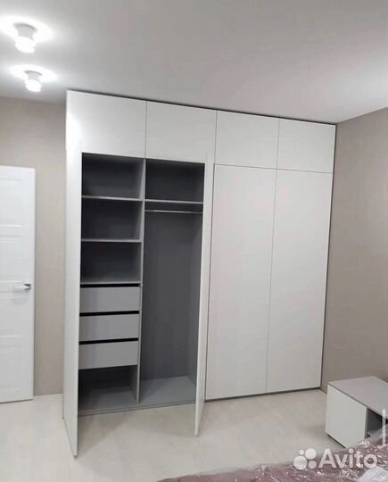 Шкаф в стиле IKEA