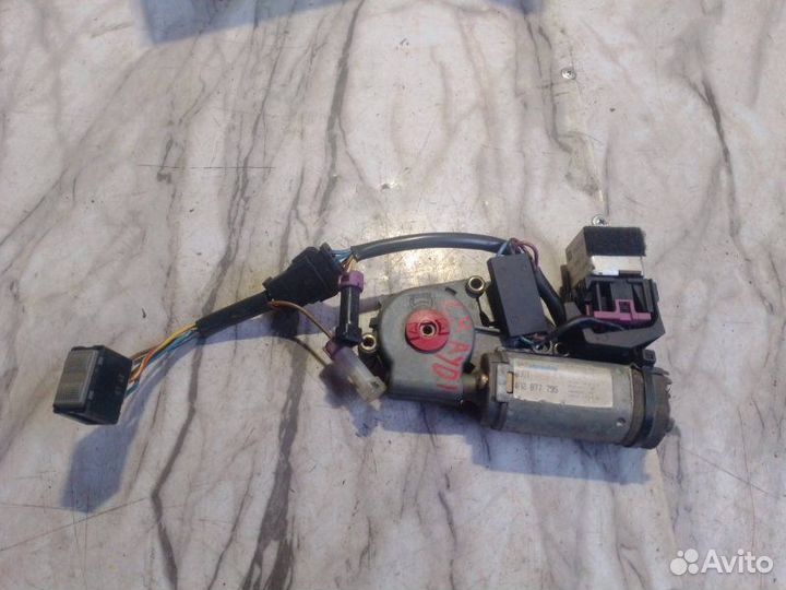 Моторчик люка Audi 100 4A2 AAH 1992