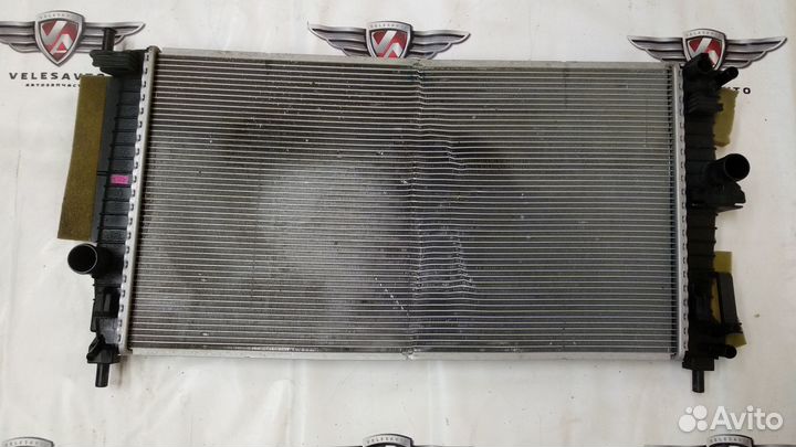 Радиатор охлаждения Mazda 3 2009-2013 год (BL)