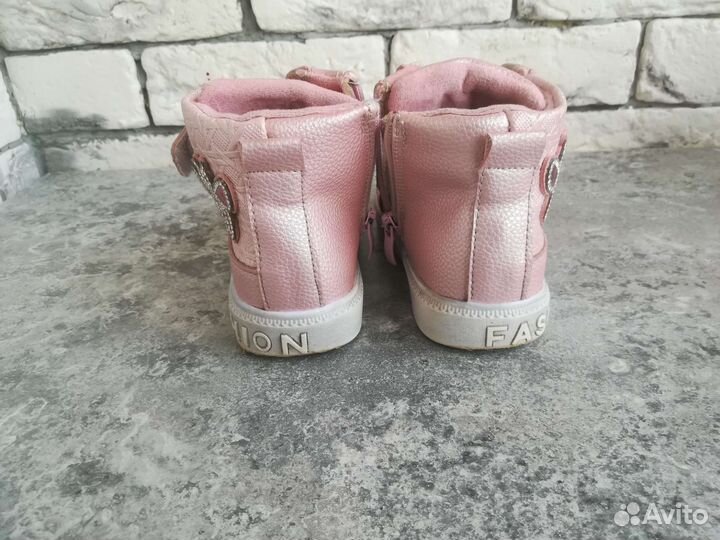 Ботинки демисезонные для девочки 28 размер