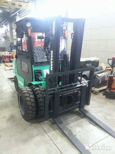 Вилочный погрузчик Dalian CPCD30FB, 2024