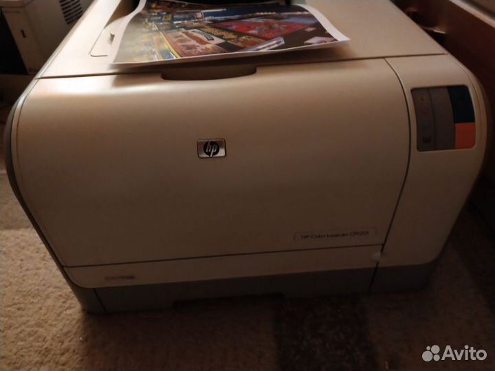Принтер HP Color LaserJet CP1215