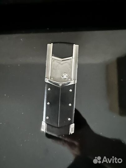 Vertu Signature Cobra