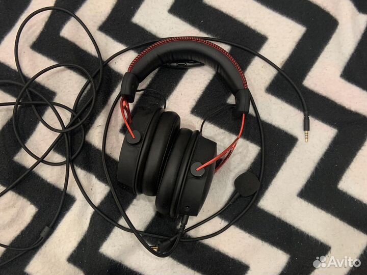 Игровые наушники hyperx