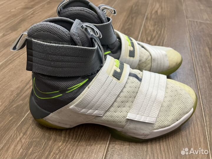 Кроссовки Nike LeBron Soldier 10 'Dunkman US 7,5