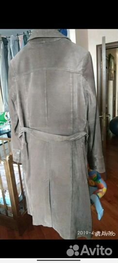 Плащ замшевый, 42 р-р. состояние хорошее
