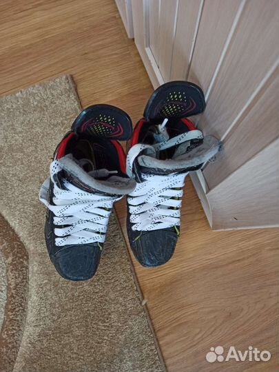 Хоккейные коньки bauer vapor 2x