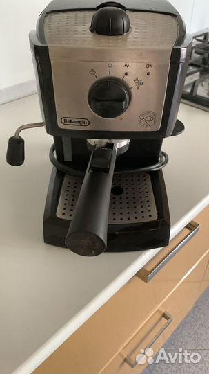 Кофеварка рожковая Delonghe