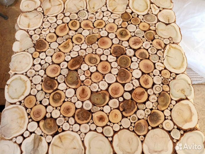 Панно из можжевельника