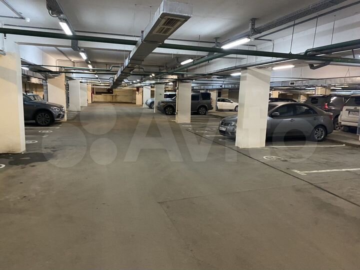 Машиноместо, 12 м²