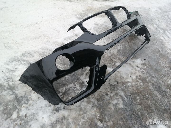 Бампер передний черный BMW X4 F26 2017 год