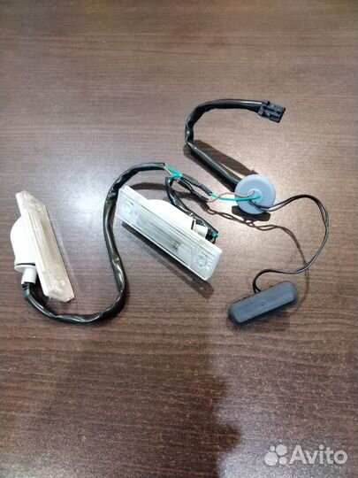 Кнопка подсветка номера задняя шевроле круз