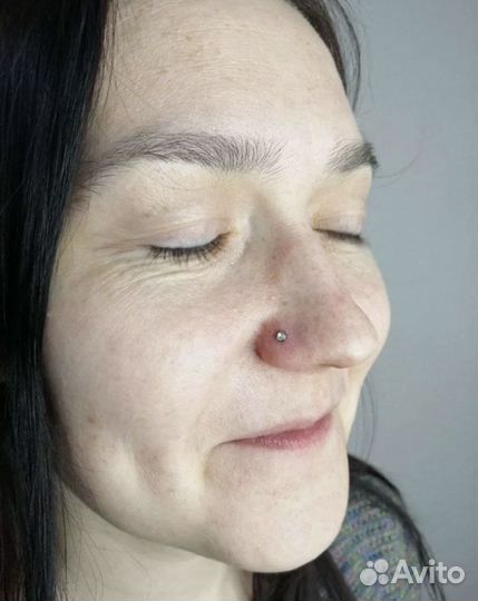 Модель на пирсинг