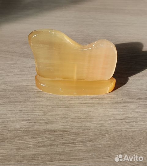 Фигурка селенит собака Такса