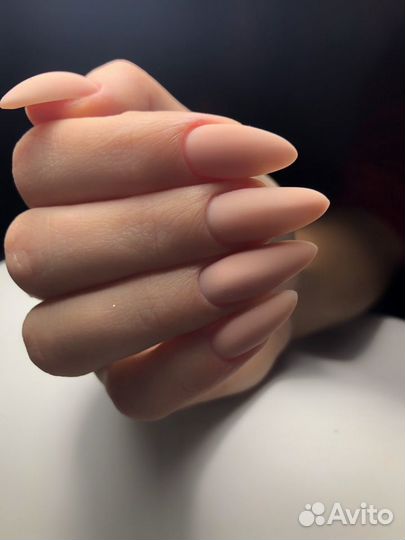 Наращивание ноготков, педикюр, маникюр покрытие ге