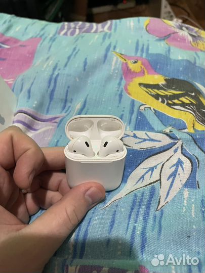Airpods 1