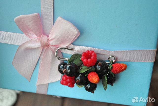 Брошь-булавка 