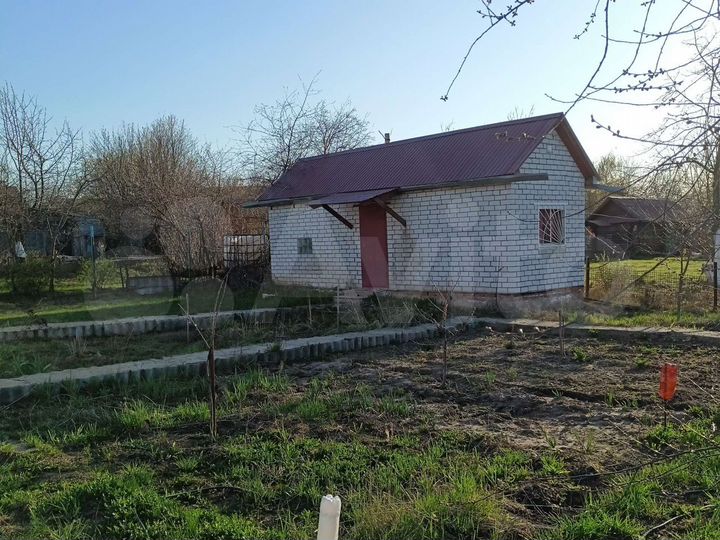 Дом 40 м² на участке 5 сот.