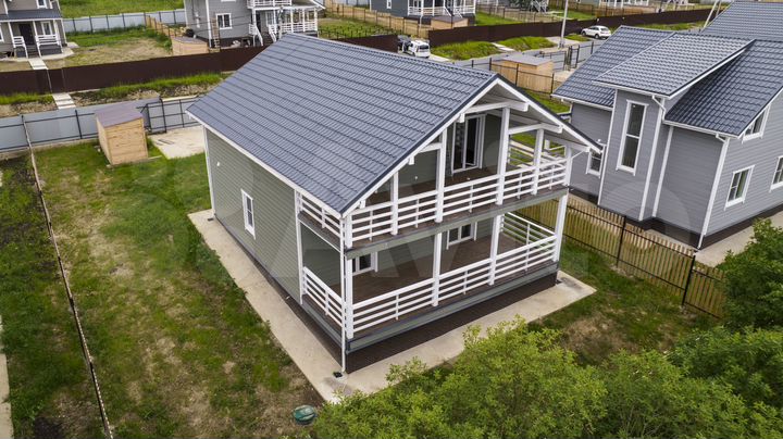 Коттедж 216 м² на участке 6 сот.