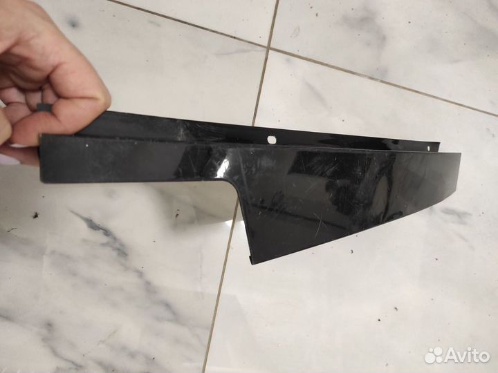 Накладка двери передней левой для Mercedes Benz W2