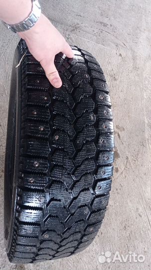 Yokohama F700Z 225/60 R18 100Q