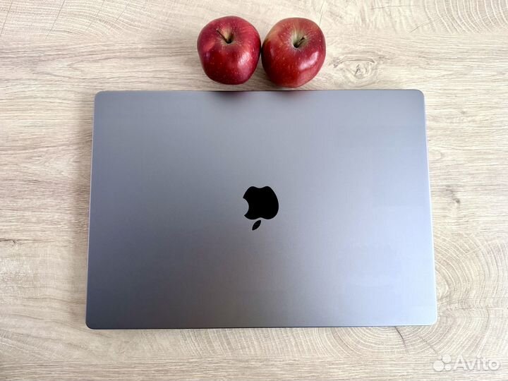 MacBook Pro 16