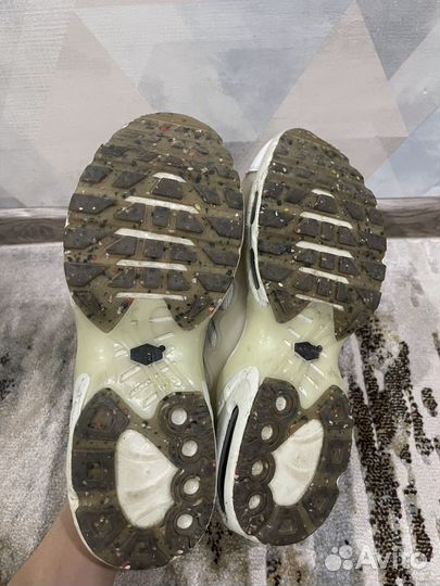 Кроссовки мужские 42 размер бу