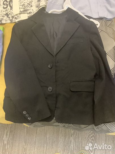 Школьный костюм 128 форма рубашки 122