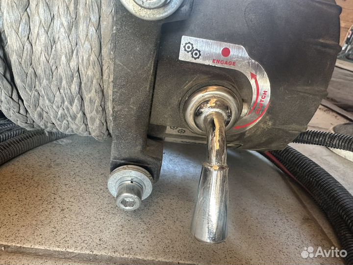 Лебедка Runva ewxc 9500 + аккамулятор