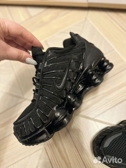 Кроссовки мужские 39