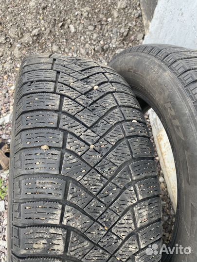 Pirelli Ice Zero FR 225/60 R17 103H